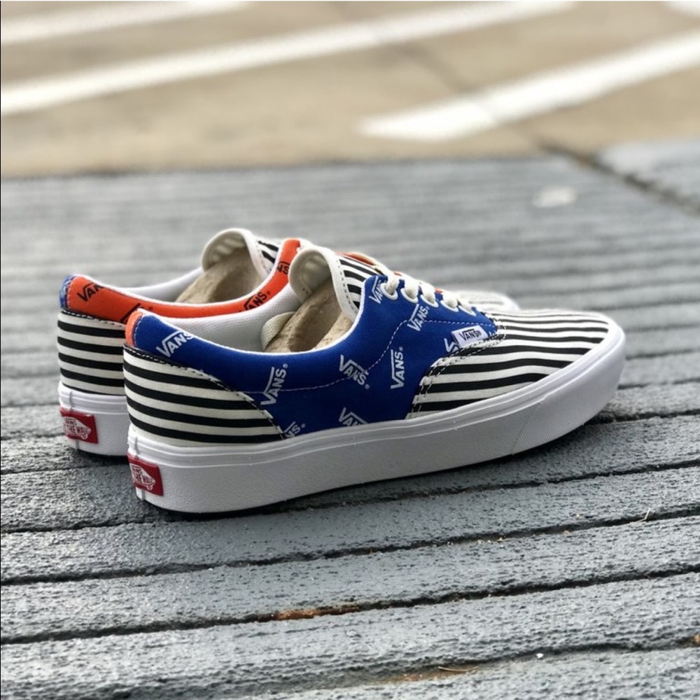 Comfy Cush Era Pinned - Picture 2 of 4